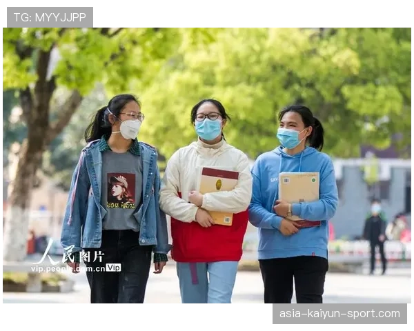 重返校园的尴尬:跟十八岁的孩子一起上课,18岁重返校园 重返校园的尴尬:跟十八岁的孩子一起上课,18岁重返校园